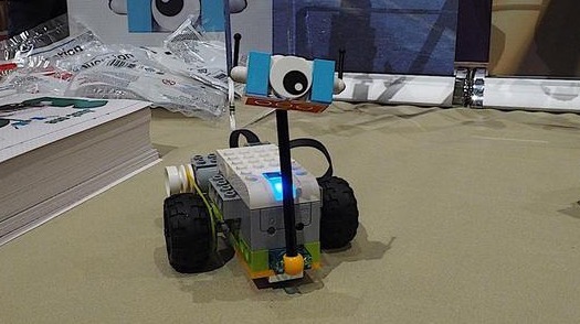 樂(lè)高推WeDo 2.0套裝，移動(dòng)互聯(lián)和傳統(tǒng)玩具結(jié)合怎么玩？